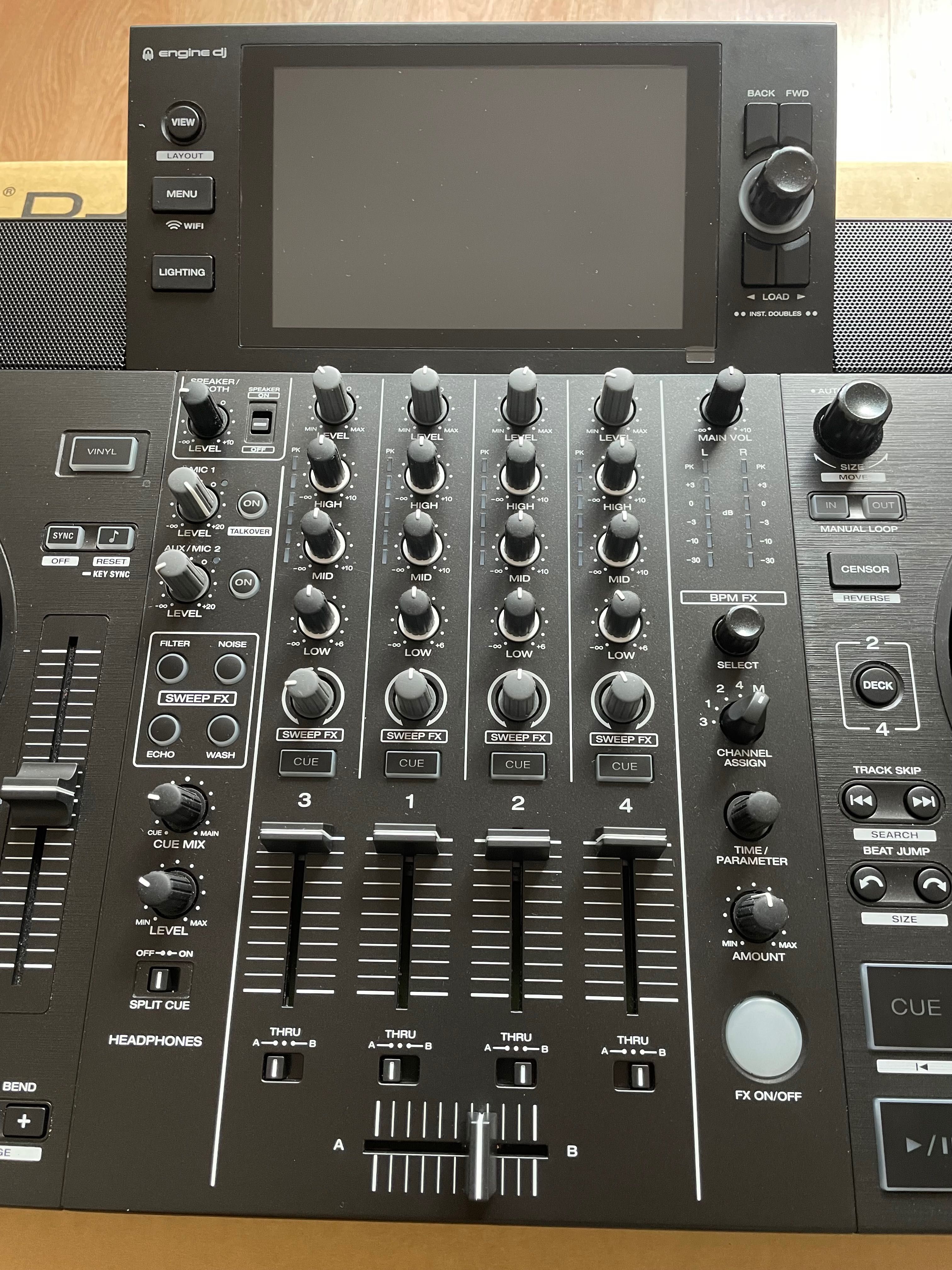 Controladora DJ Denon SC Live 4