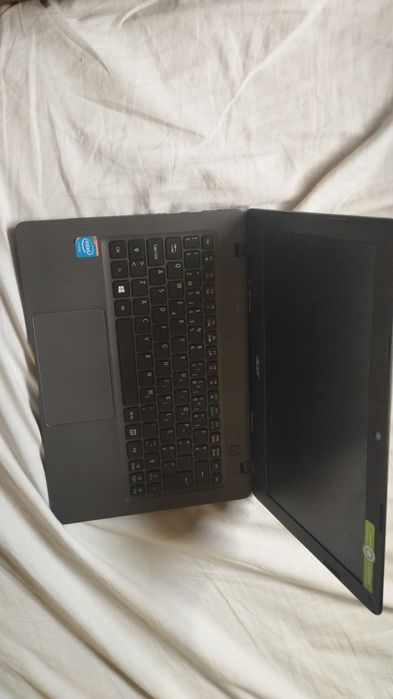 Notbook ACER+ rato com fio.