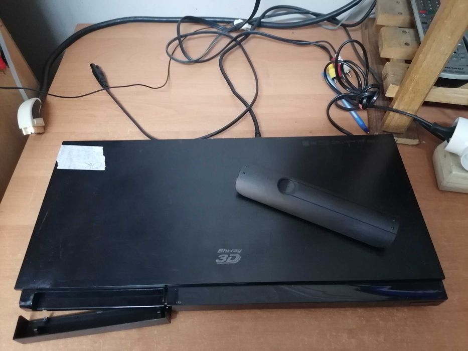 Odtwarzacz BluRay Samsung BD-D5500 pilot