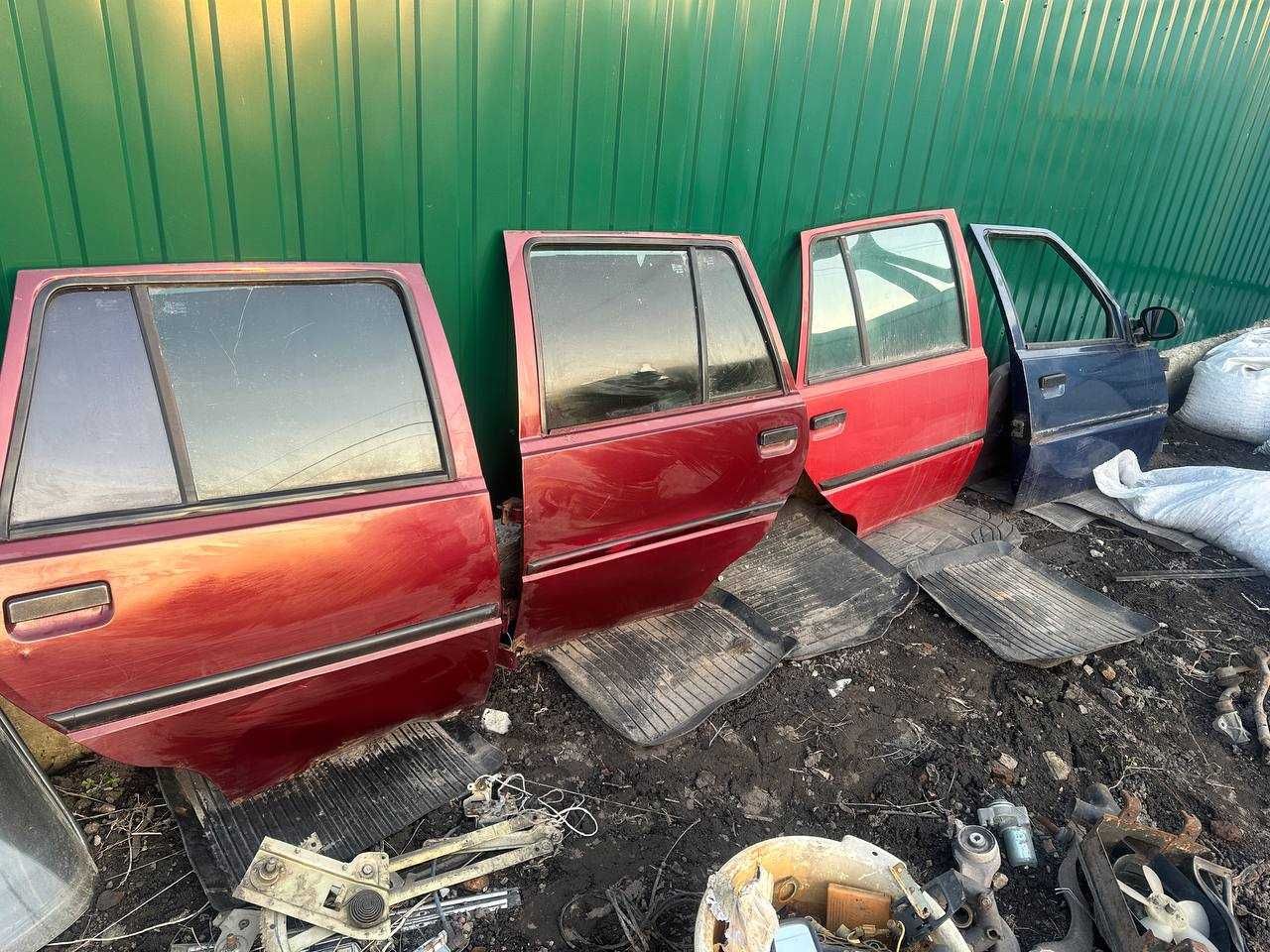 Двери дверь пассажирская правая левая ЗАЗ таврия славута