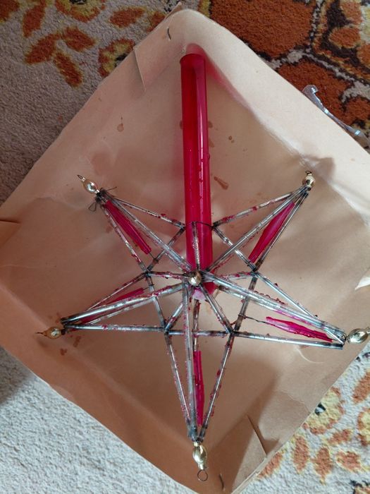 Реалитет новогоднии игрушки