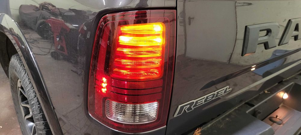 Dodge Ram IV 1500 tylne lampy EU adaptacja lamp z USA, kodowanie lamp
