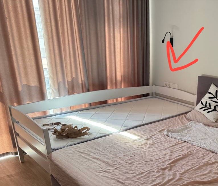 Дитяче підліткове ліжко з щита бука білого кольору без бортика