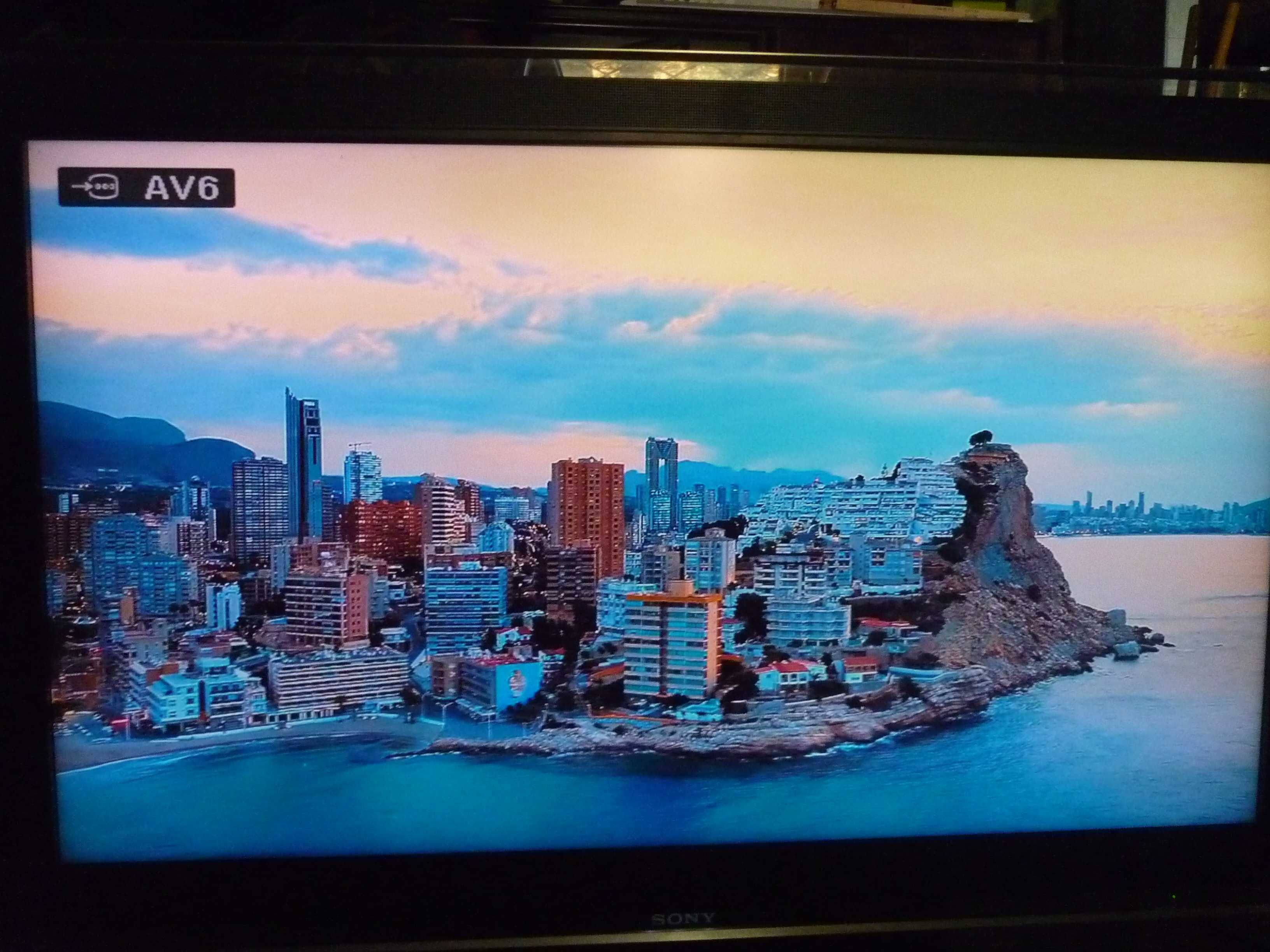 Telewizor   SONY BRAVIA  KDL-46X2000 stan bardzo dobry