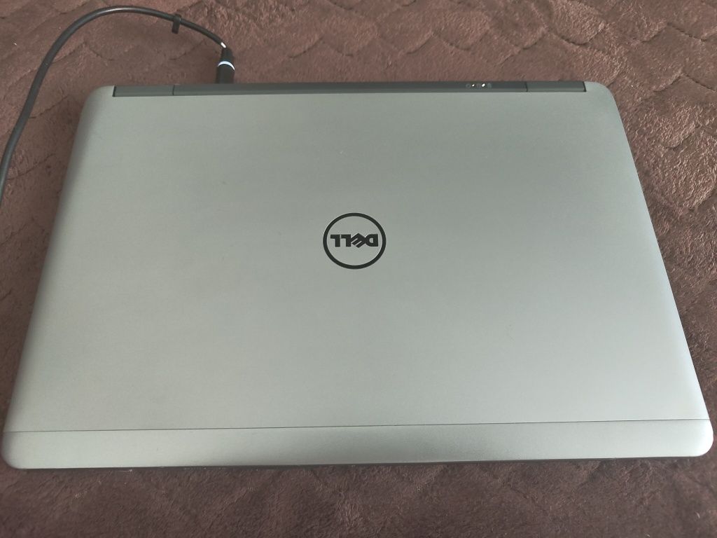 Продам ноутбук Dell e7240