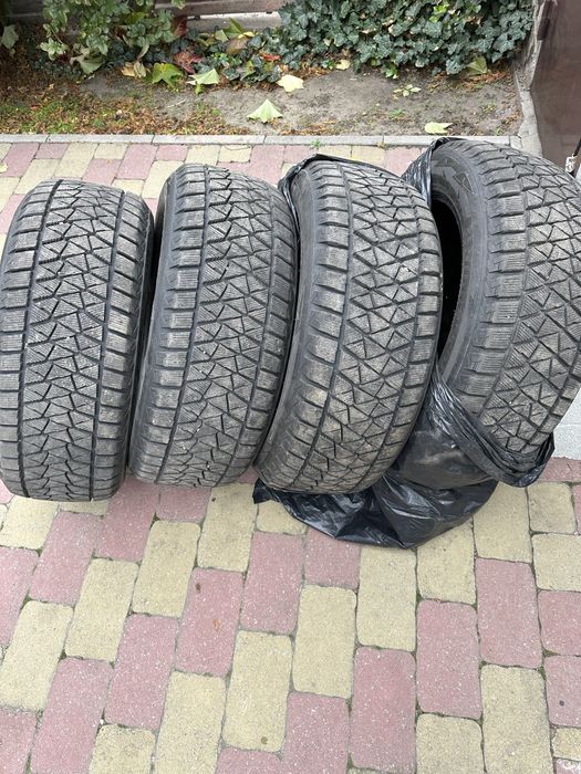 Шины зимние Bridgestone Blizzak 255 / 55 R19