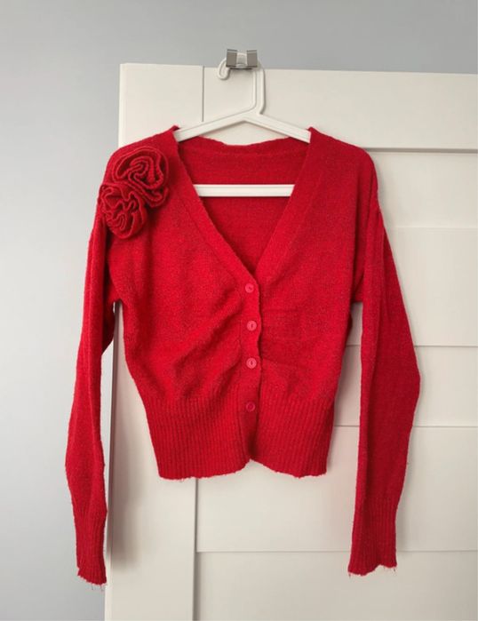Sweter Zara Czerwony Kardigan m róże 3d kwiaty róża broszka butrym