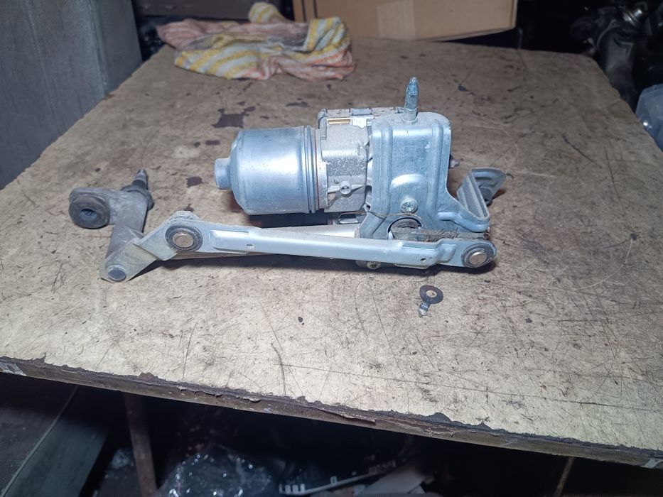 Mechanizm wycieraczki silniczek przód VW Golf V plus oryginał Europa