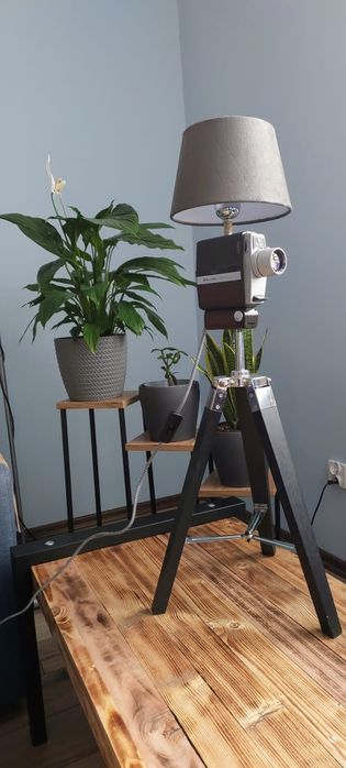 Lampa . Lampka . loft . Industrialna.  Prl . Retro.  Foto . Kamera.