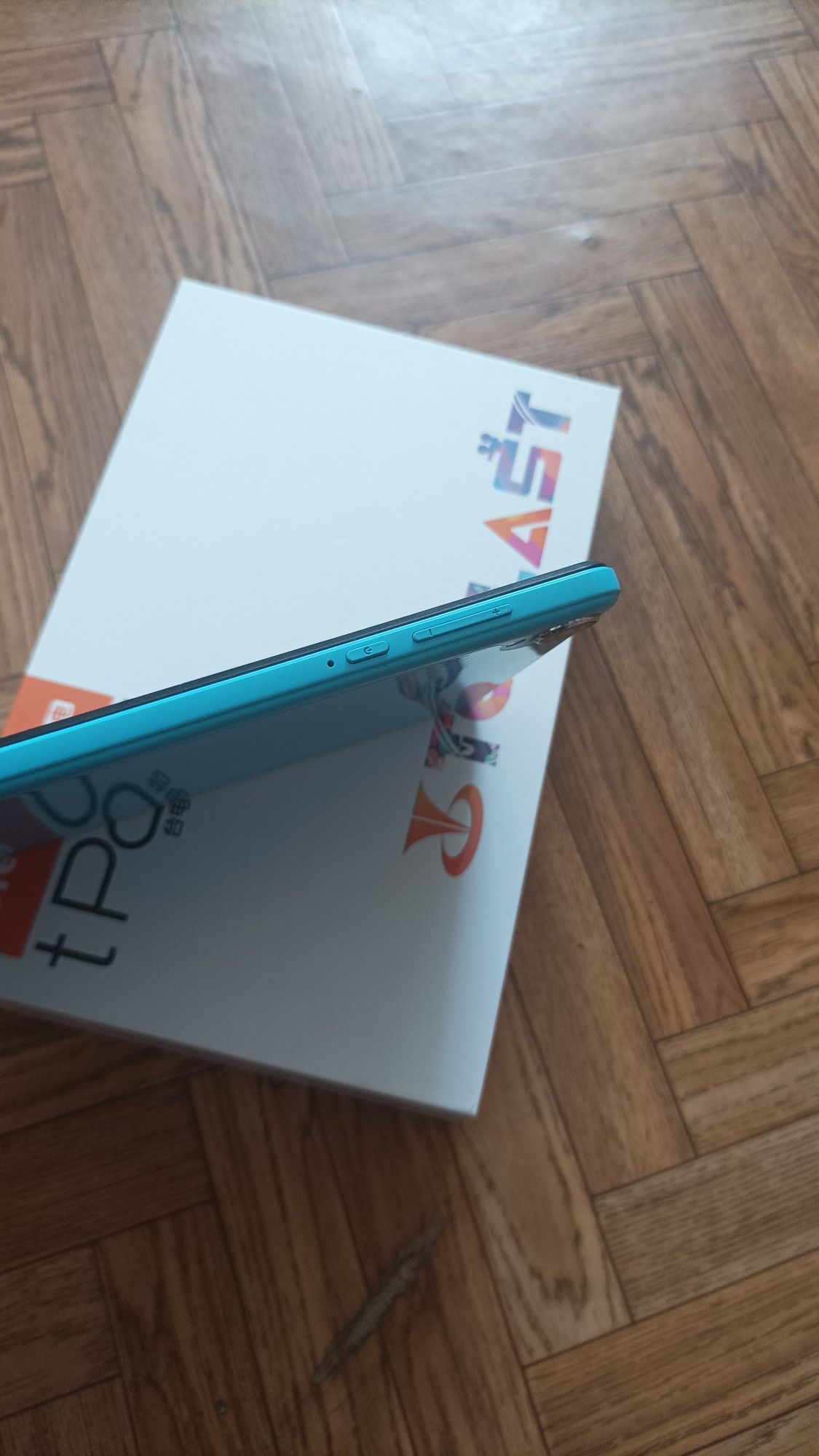 Планшет Текласт Teclast