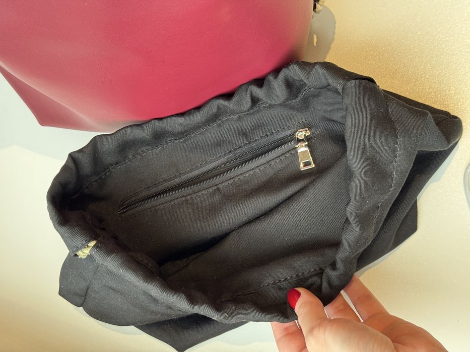 Сумка червона