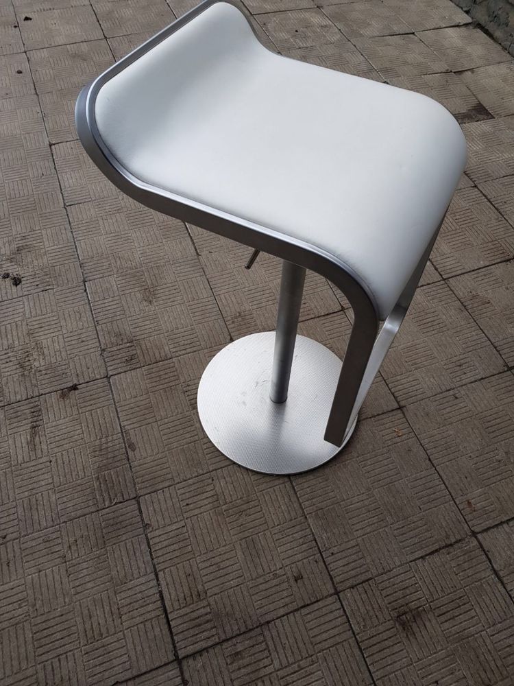 Барний стілець білий