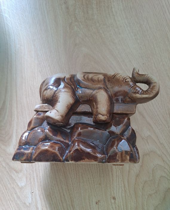 Podgrzewacz do olejków zapachowych, słoń