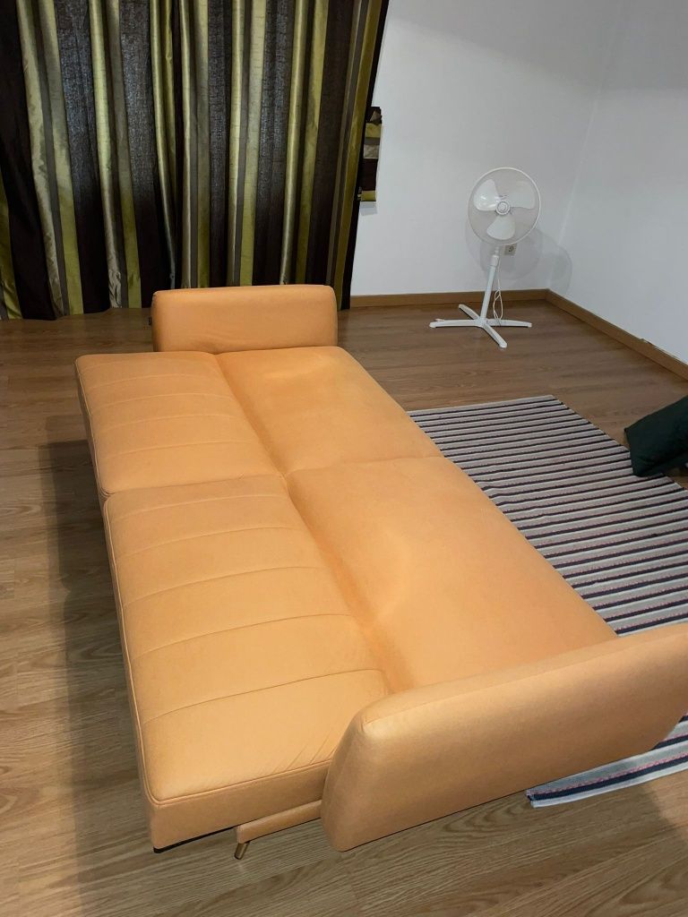 Vendo Sofá Cama  em estado de novo