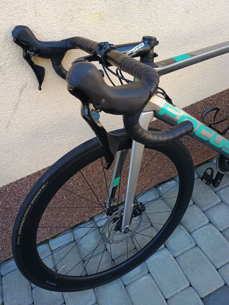 FOCUS IZALCO MAX DISC 8.7 M, koła carbon, Conti 5000 S TR