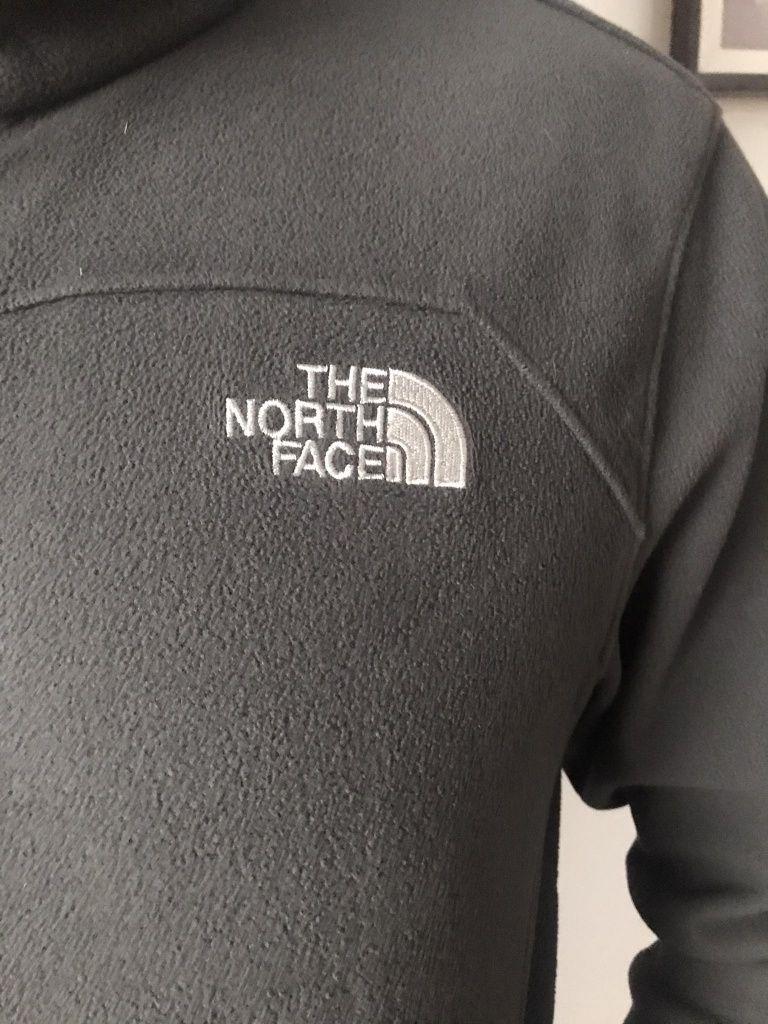 The North Face kurtka z polaru oddychającego materiału S