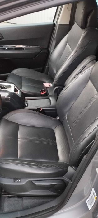 PEUGEOT 5008 Allure