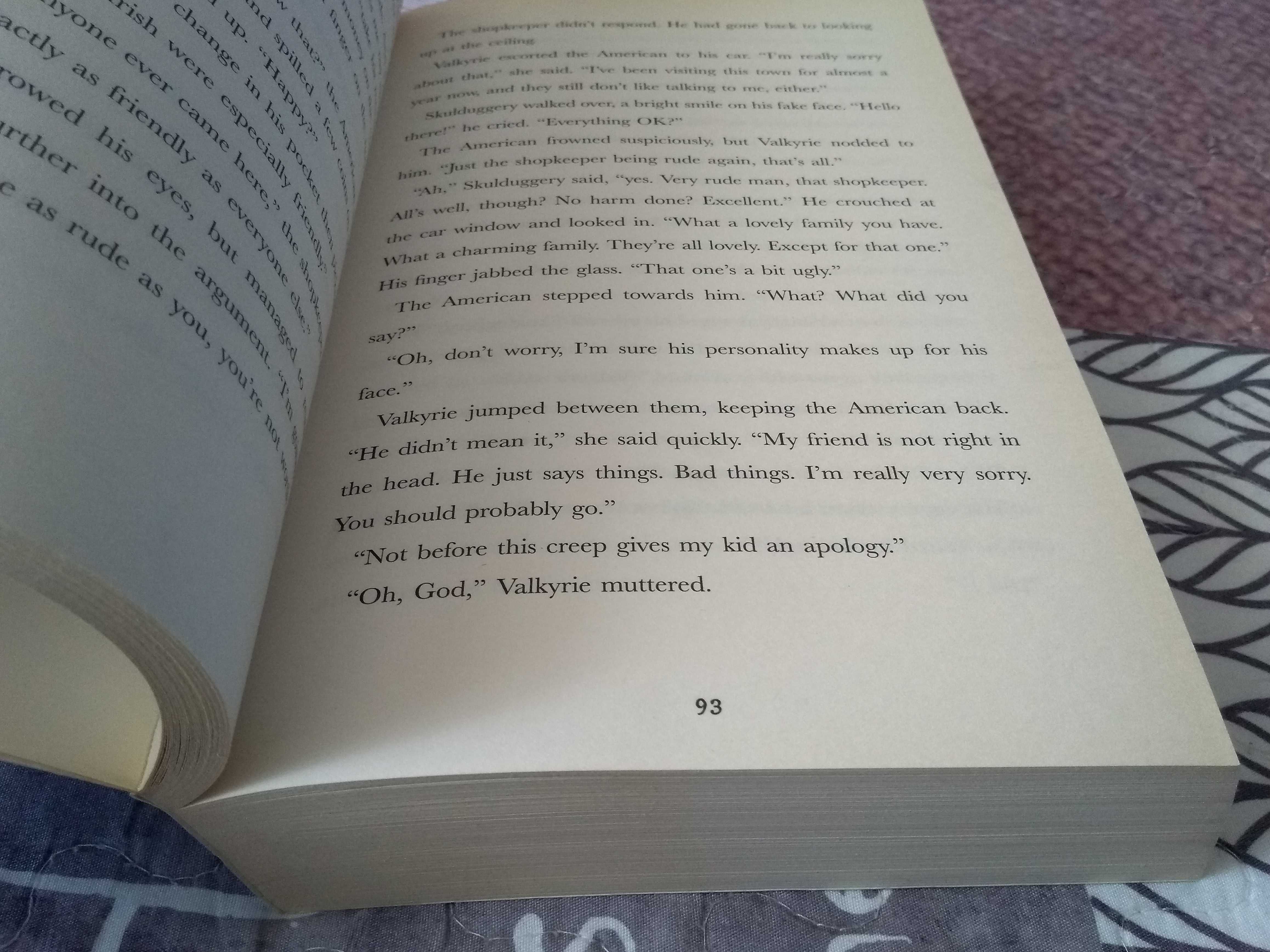 Książka po angielsku Skulduggery Pleasant Death Bringer, Derek Landy