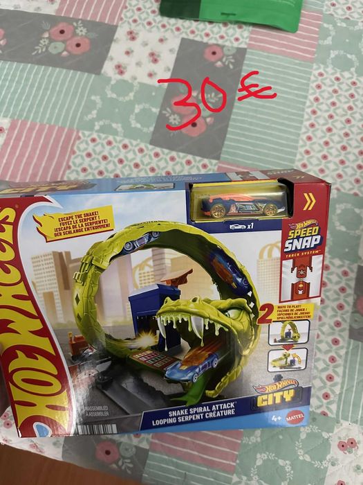 brinquedos novos e embalados