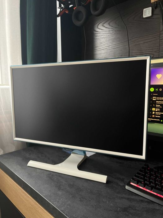 Monitor Samsung 27 cali