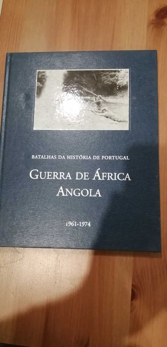 Vendo coleção de livros sobre a guerra colonial.