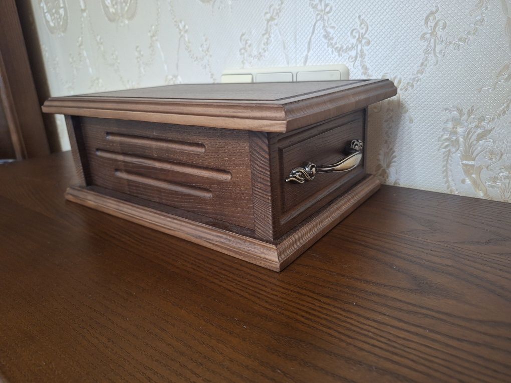 Мюнцкабінет Handmade