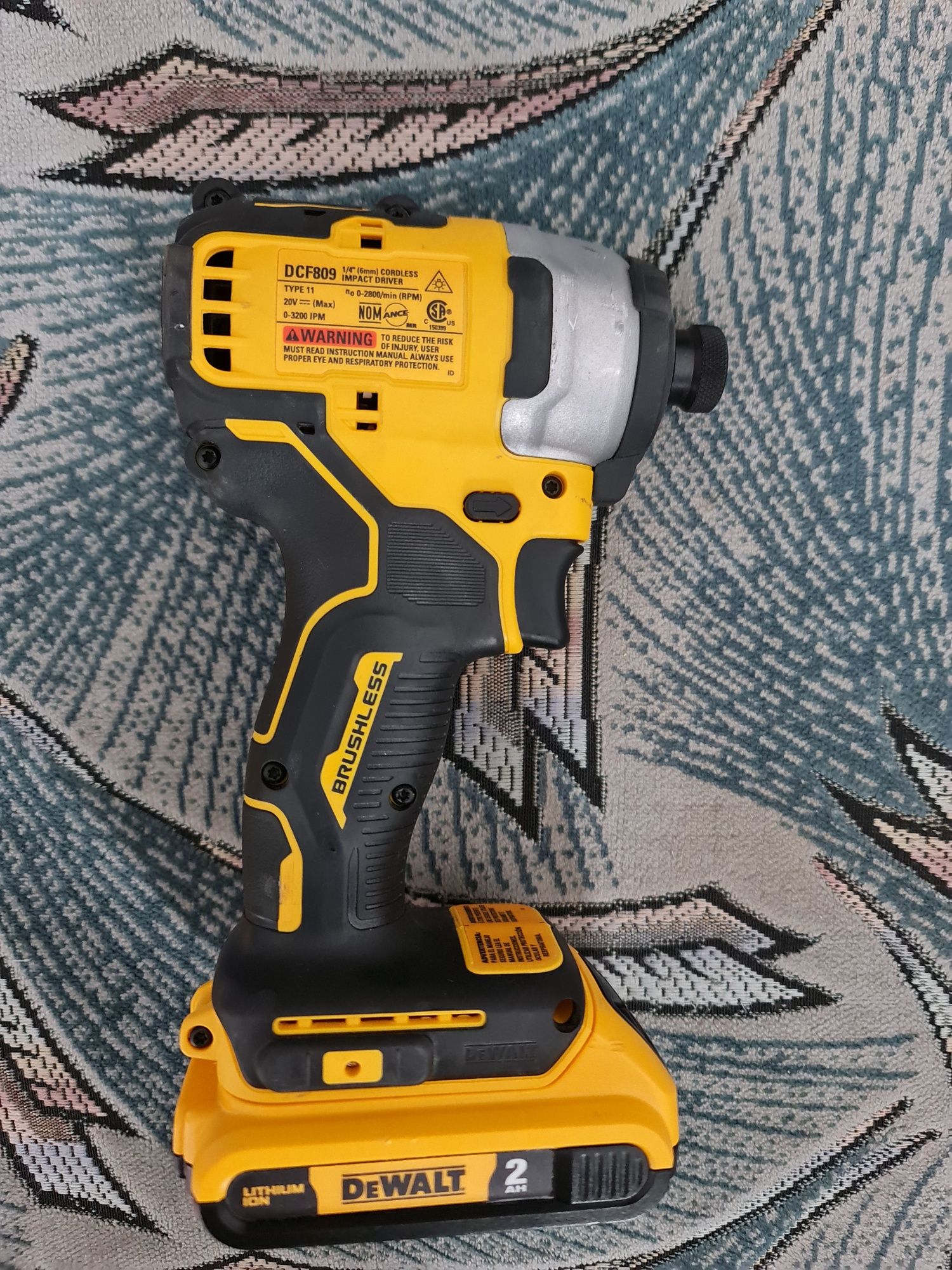 Dewalt dcf 809 dcd 799