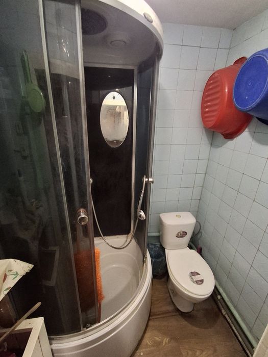 Продаж частини будинку з окремим входом.