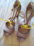 Sandalias da marca ANGARI