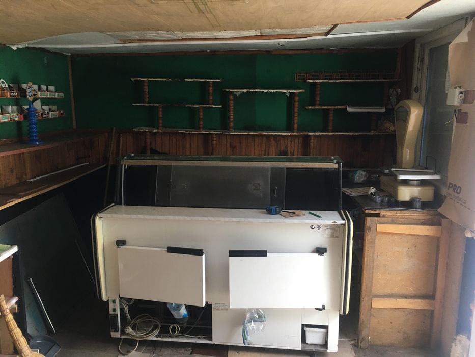 Кіоск, маф, ларьок, будка, битовка