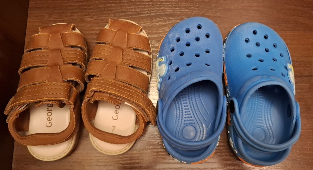 Крокси, сандалі для хлопчика 24 (7) розмір