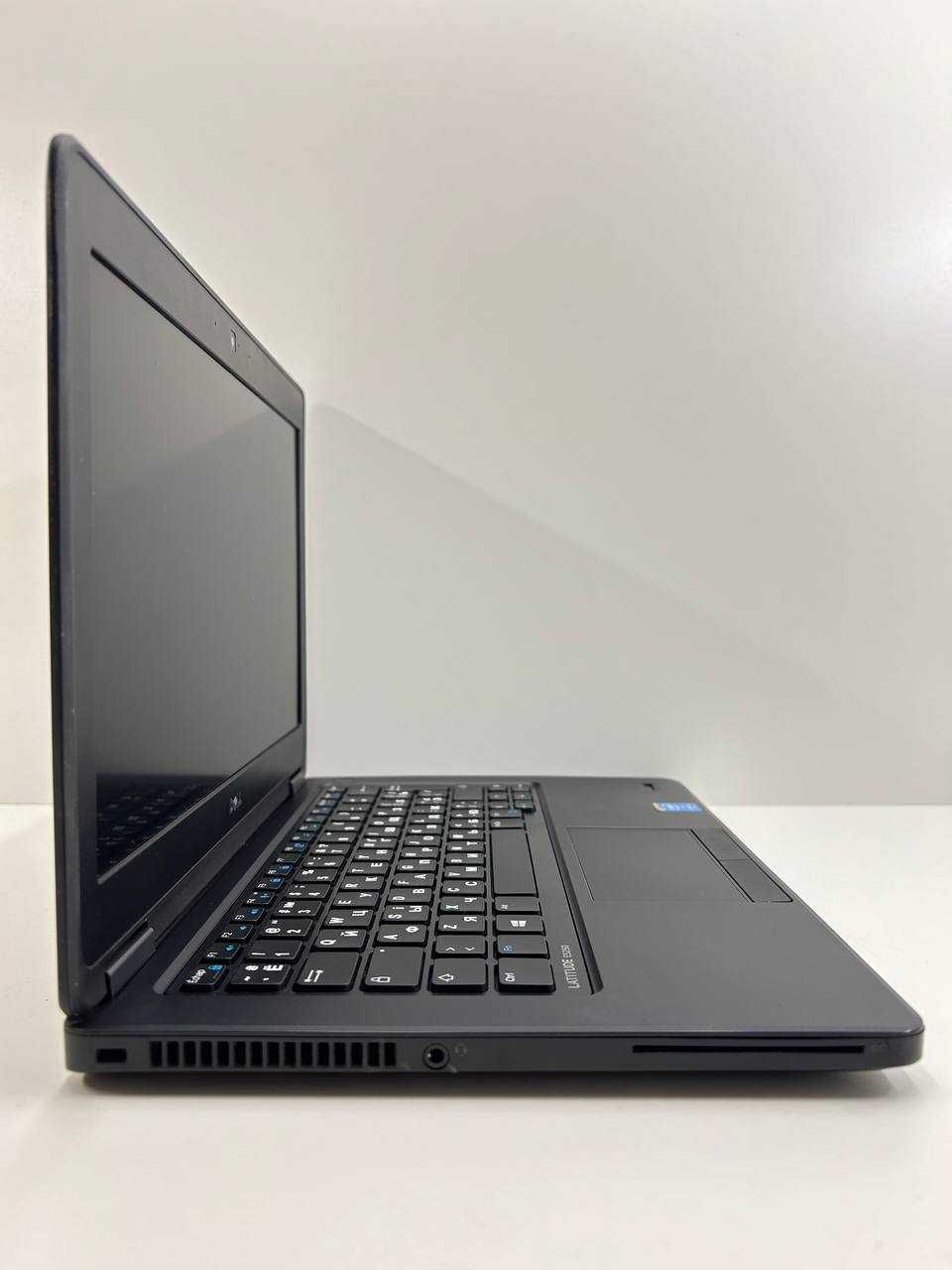 Компактний б/у ноутбук Dell Latitude E5250