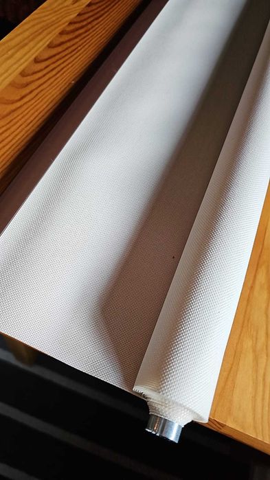 2 rolety bez mechanizmów