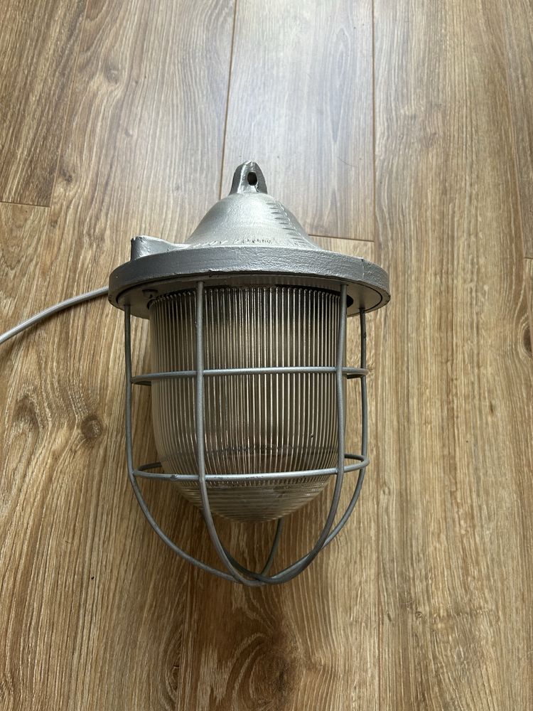 Lampa przemyslowa prl