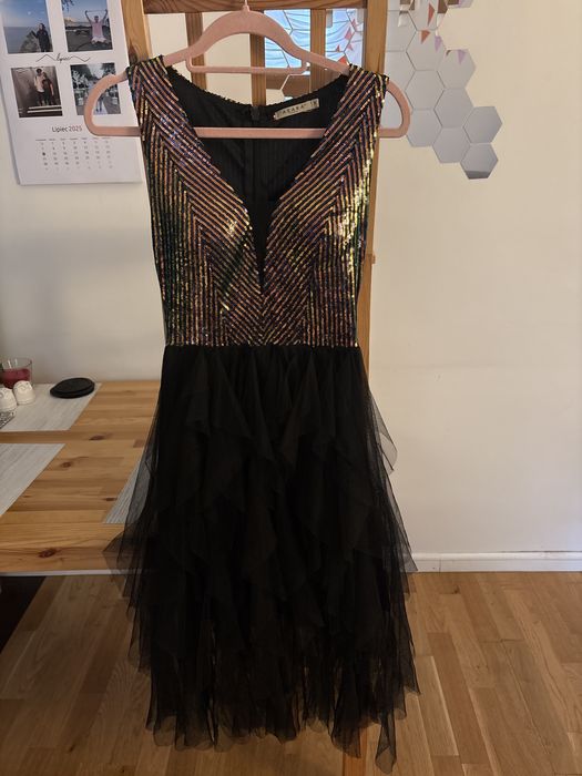 Suknia balowa z tiulowym dołem