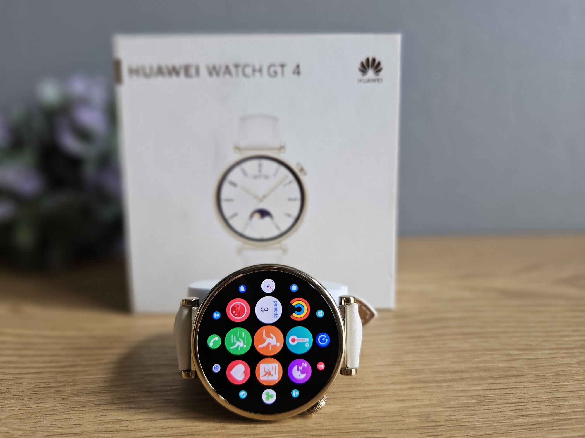 Smartwatch Huawei Watch GT 4 biały damski idealny stan