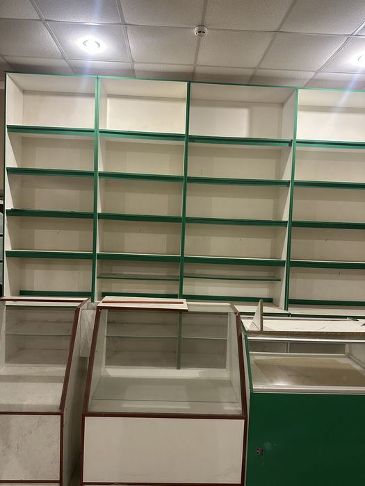 Вітрини/стелажі,не використовувані,не дорого