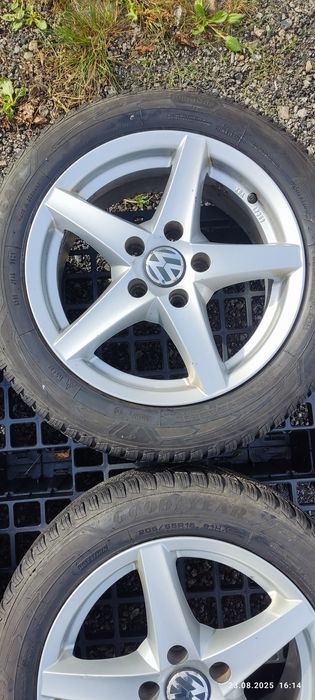 Felgi alu oryg VW 5x112 z oponami zima GoodYear 205/55 R16, 4szt