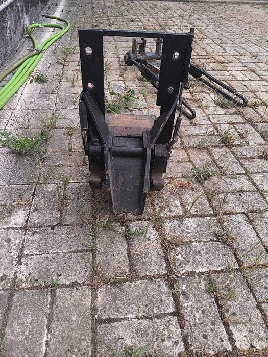 Engate Automático/Rápido para trator