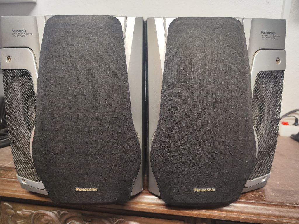 2 colunas Panasonic com subwoofer