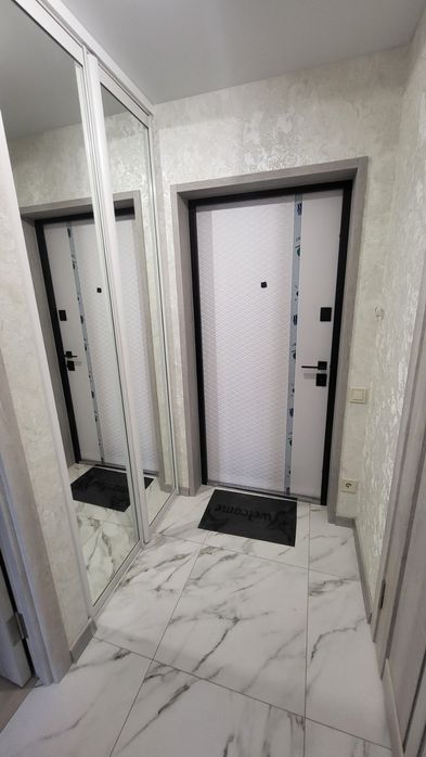 Здається гарна квартира в новому ЖК в центрі