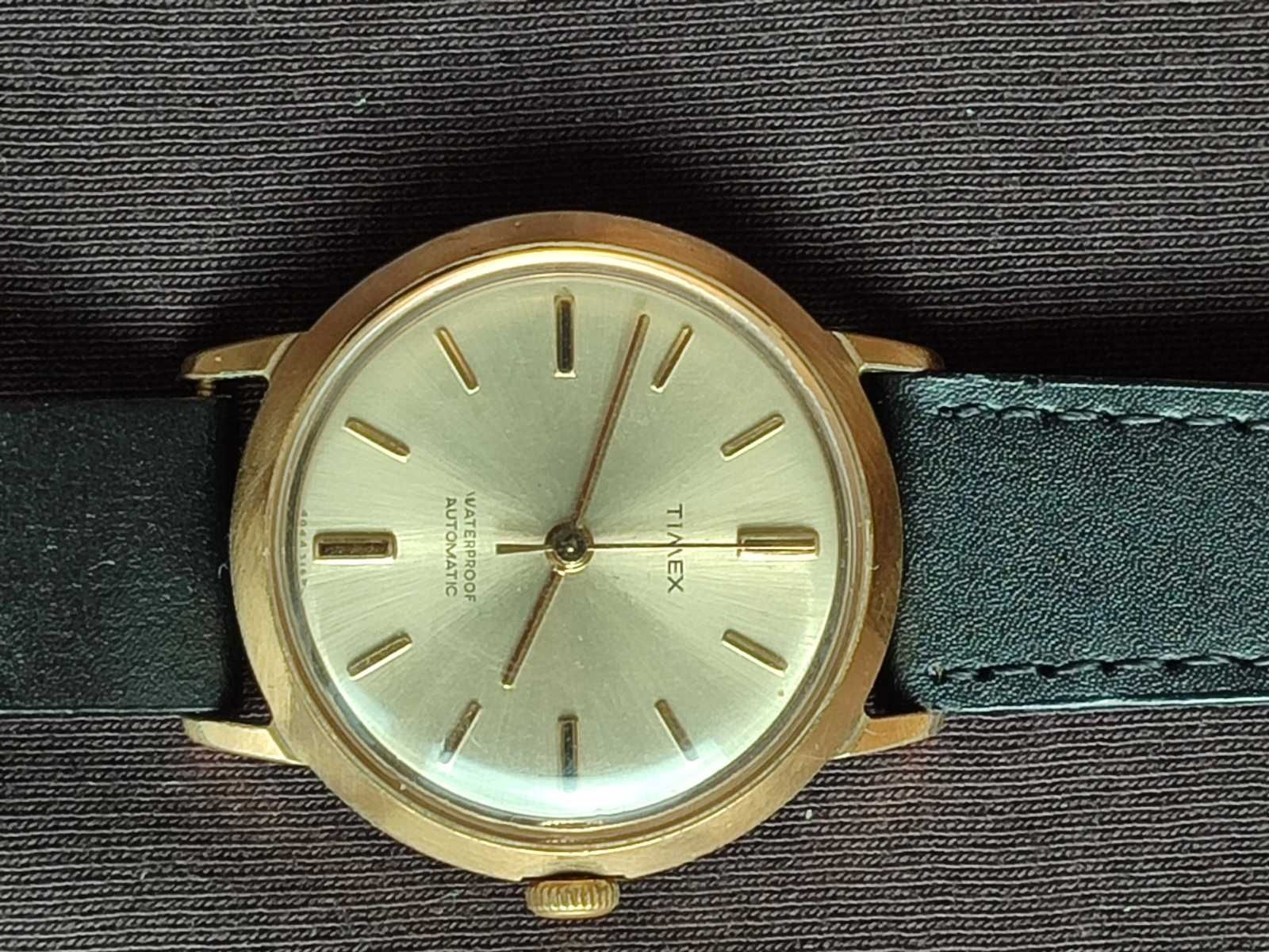 Продам часы мужские Timex позолота