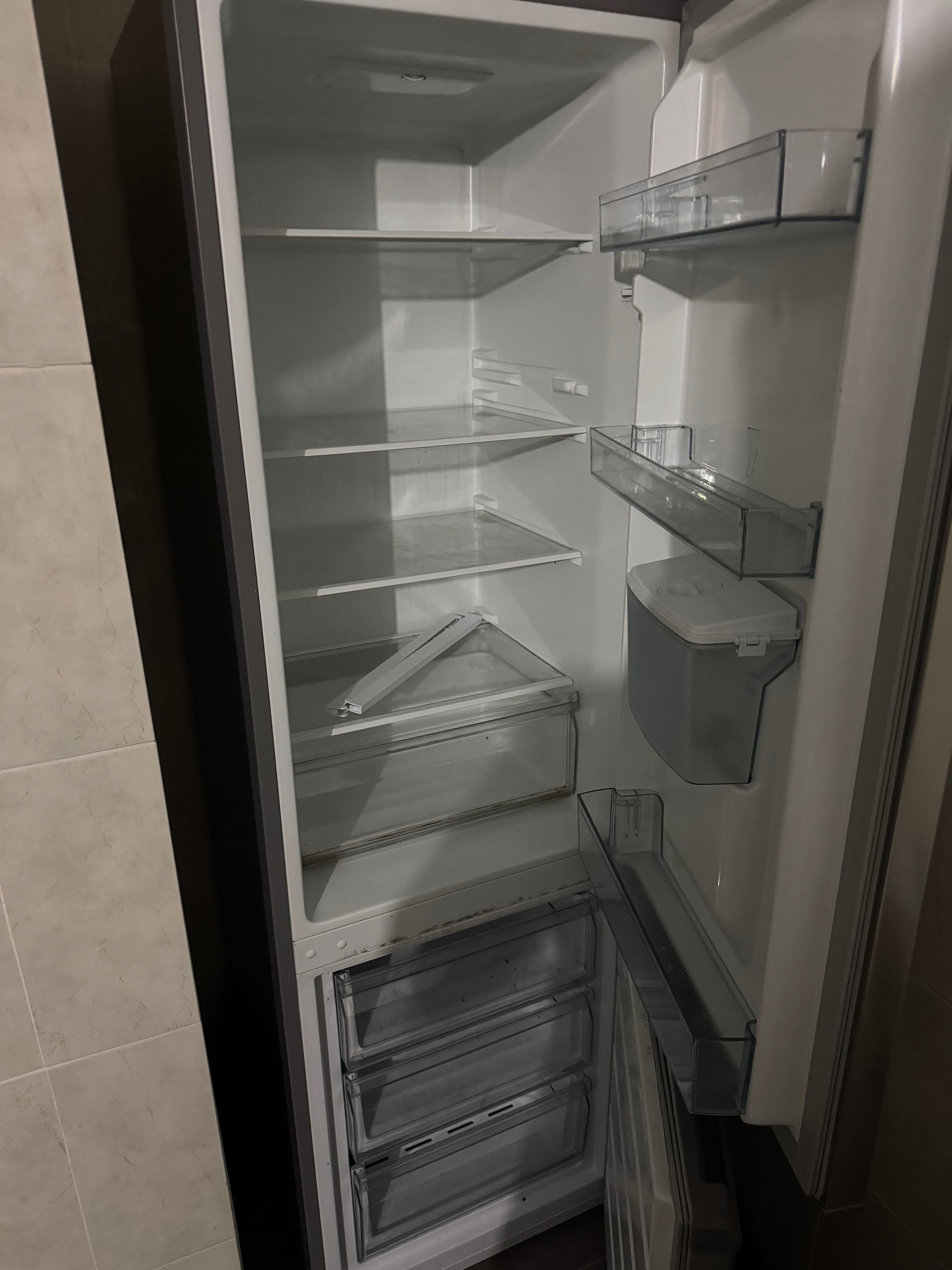 Frigorífico combinado Confortec inox