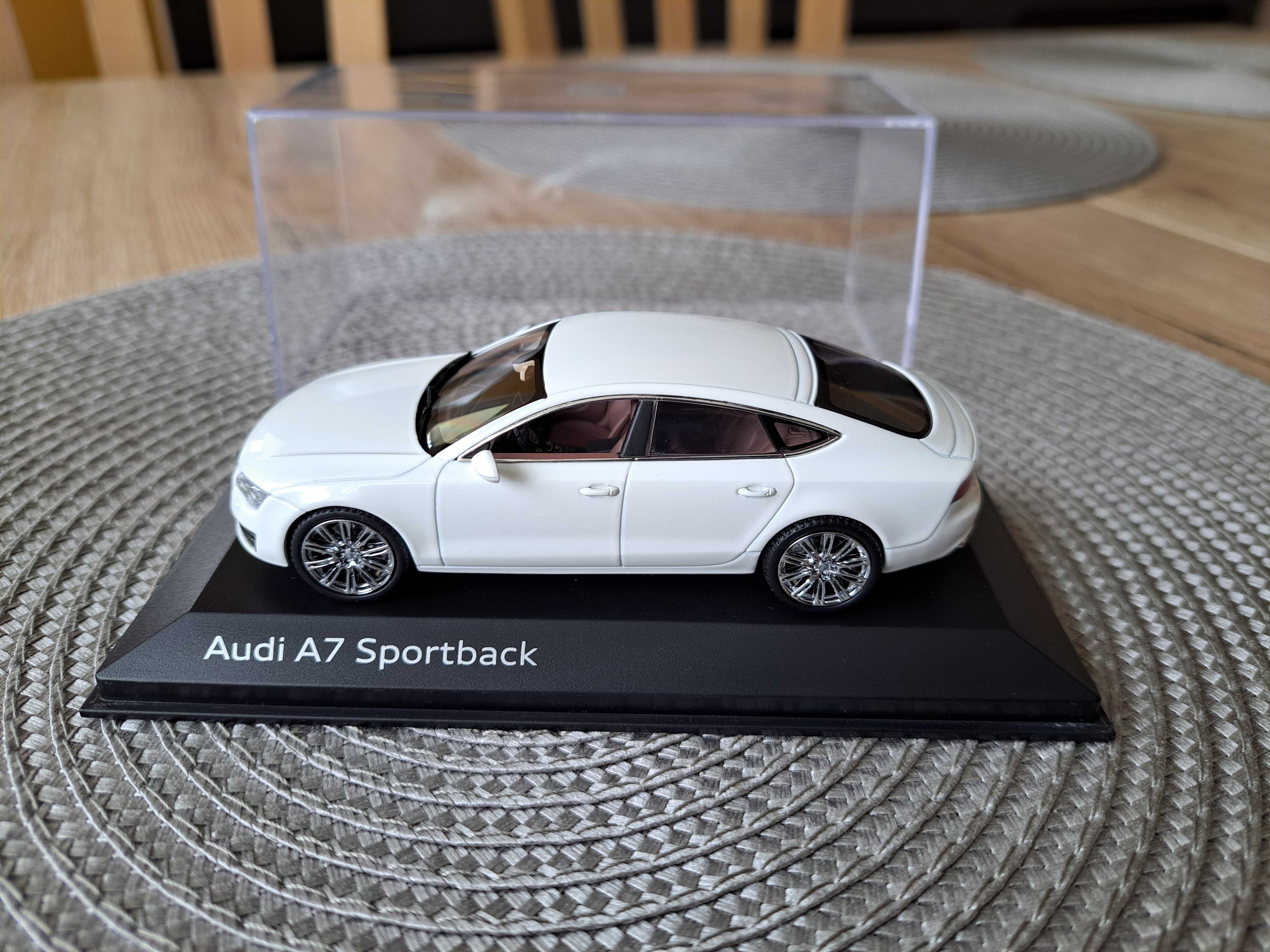 AUDI A7 Sportback Minichamps 1:43
