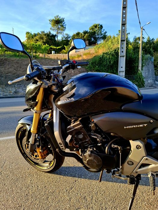 Honda Hornet 25kw Travagem Combinada e ABS