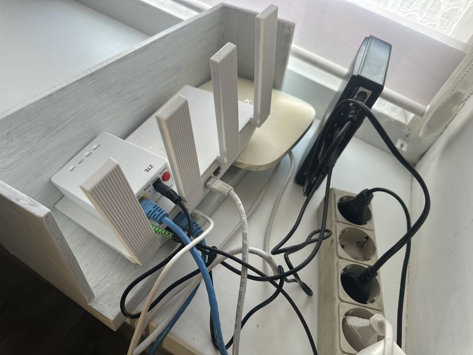 Безперебійник AC85-265V DC1018L Router 5V9V12V