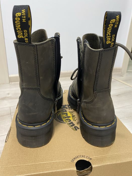 Берци Dr.Martens Jadon