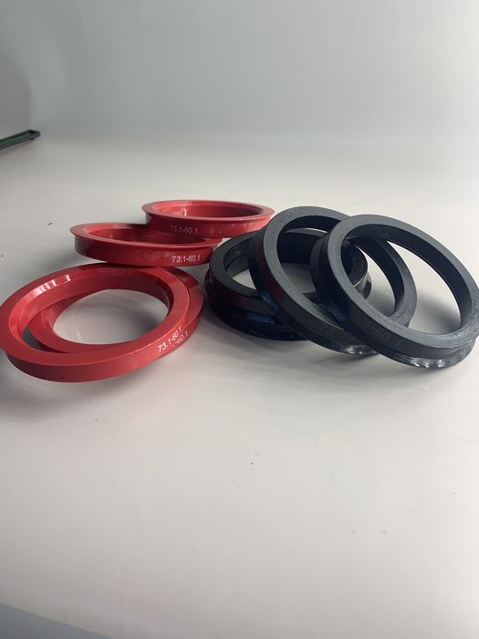 Проставочное центровочное кольцо 73,1 / 60,1 для автомобильных дисков.