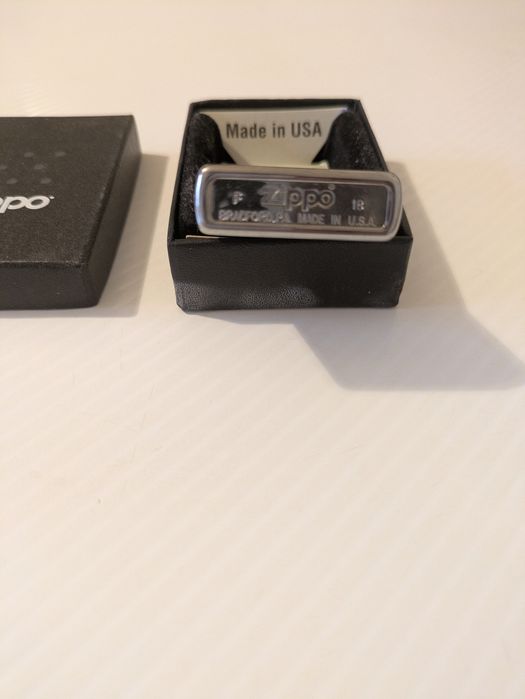 Zapalniczka benzynowa "Zippo". Nowe. Pozdrawiam.