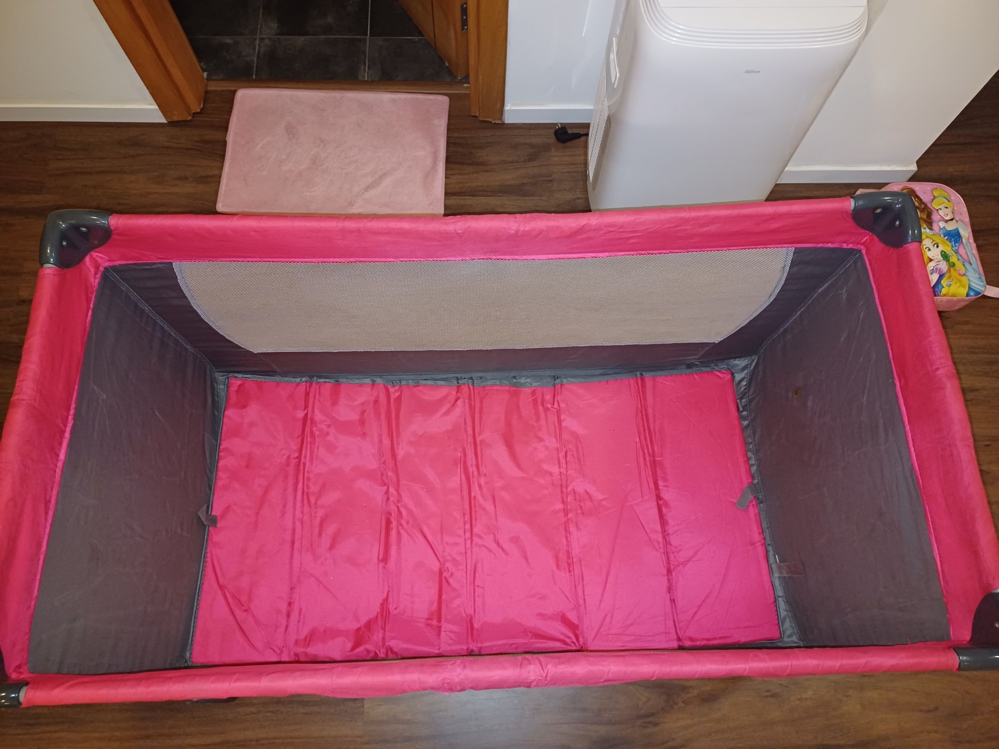 Cama de viagem bebé rosa